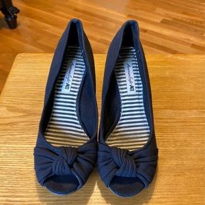 American Eagle wedge Heels